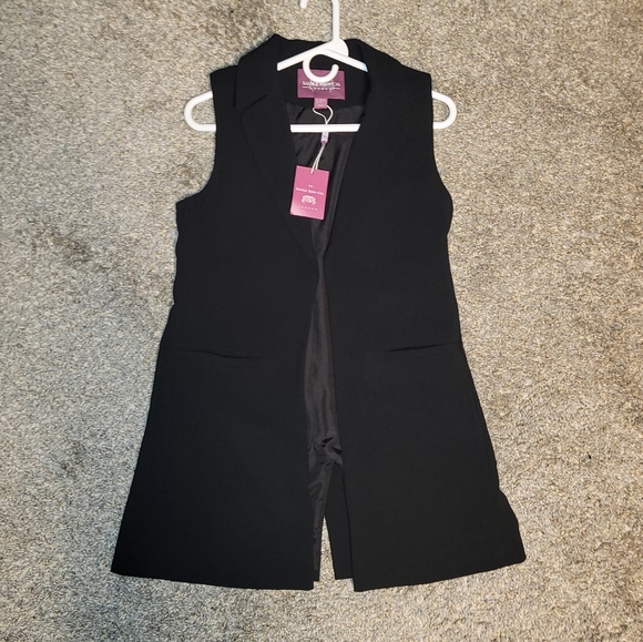 NWT Black thick vest with back slit - Picture 1 of 4